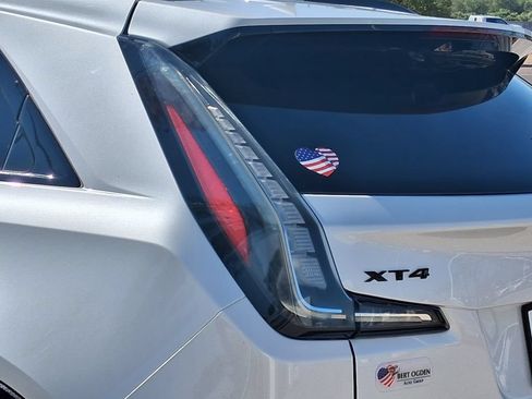 Used 2023 Cadillac XT4 Sport w/ Enhanced Visibility Package FWD image 8