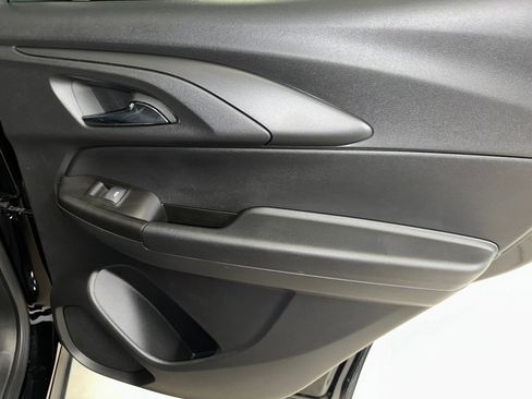 Certified 2024 Chevrolet TrailBlazer ACTIV image 28