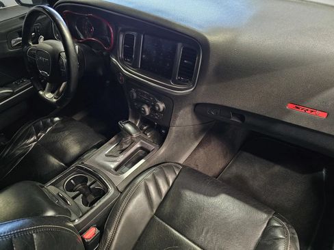 Used 2018 Dodge Charger SRT Hellcat w/ Harman/Kardon Audio Group RWD image 5