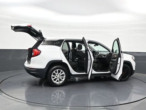 Used 2020 GMC Terrain SLE FWD image 31