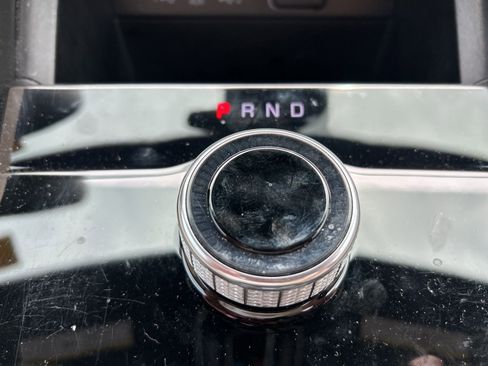 Certified 2024 Jeep Grand Cherokee L Limited w/ Black Appearance Package image 33