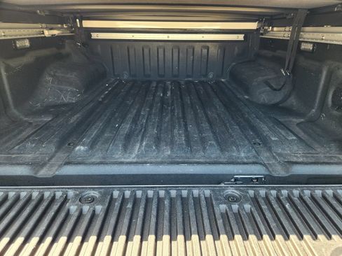 Certified 2026 Nissan Frontier SV w/ SV Convenience Package RWD image 37