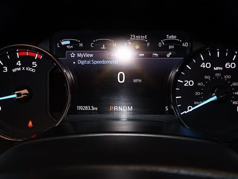 Certified 2020 Ford F350 Lariat w/ Tremor Off-Road Package image 24