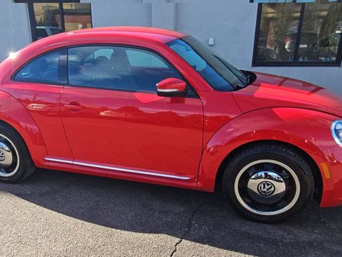 Used 2014 Volkswagen Beetle 2.5 image 9