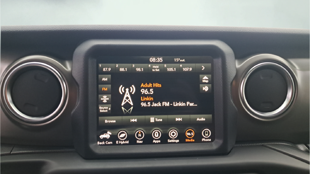 Used 2023 Jeep Wrangler Unlimited Rubicon 4xe AWD/4WD image 32
