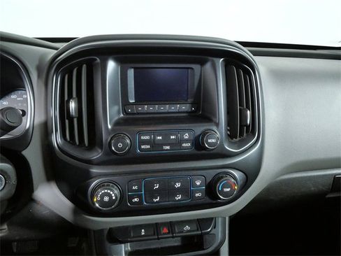 Used 2015 Chevrolet Colorado W/T image 17