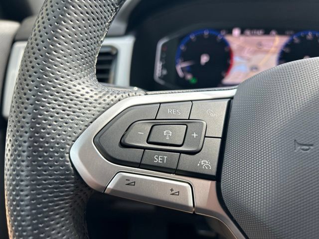 Used 2021 Volkswagen Atlas Cross Sport SEL Premium R-Line AWD/4WD image 18