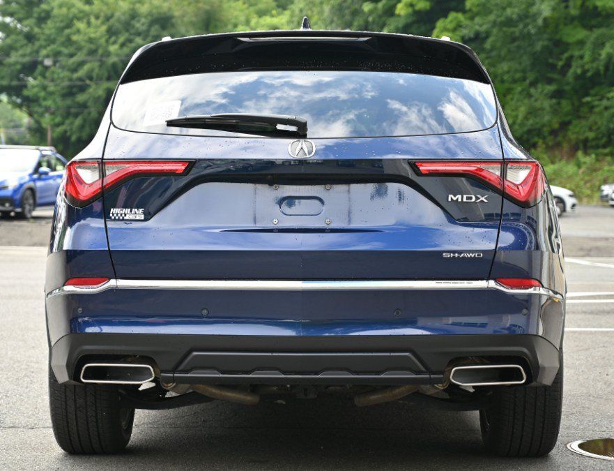 Used 2023 Acura MDX w/ Technology Package AWD/4WD image 10