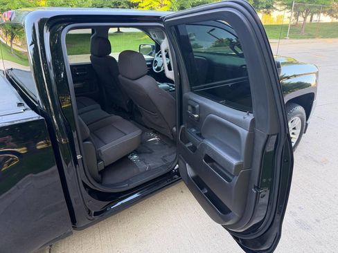 Used 2018 Chevrolet Silverado 1500 LT w/ All Star Edition AWD/4WD image 9