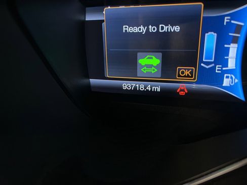 Used 2013 Ford C-MAX SE w/ Winter Pkg image 22