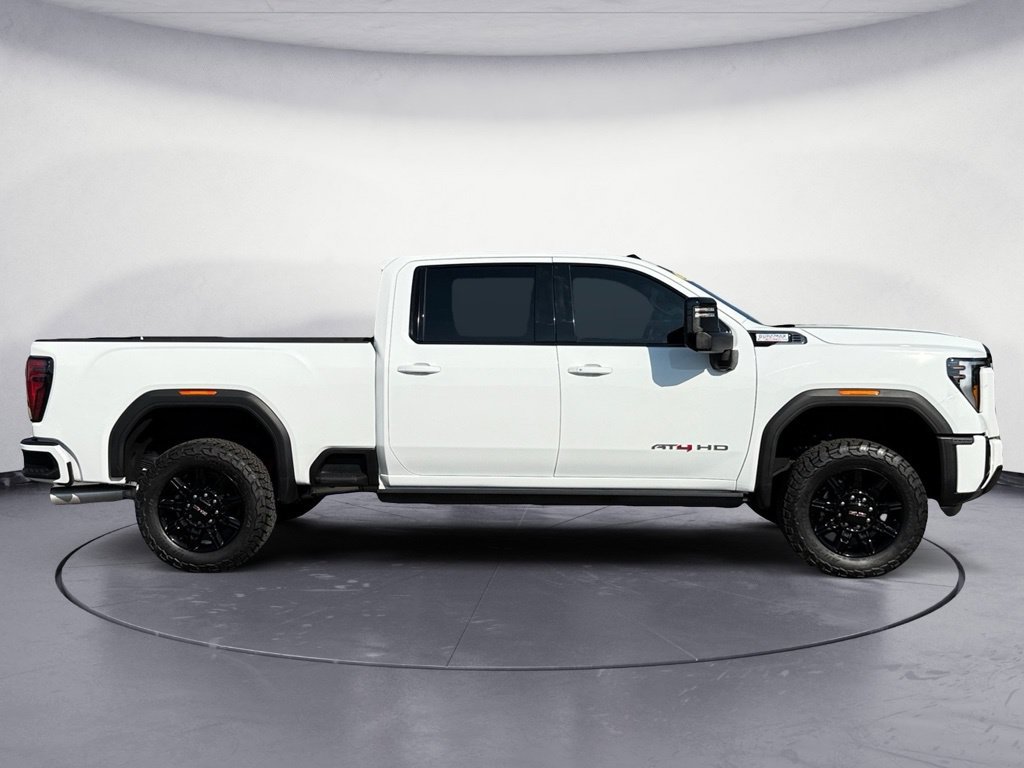 Used 2026 GMC Sierra 2500 AT4 w/ AT4 Premium Plus Package AWD/4WD image 8