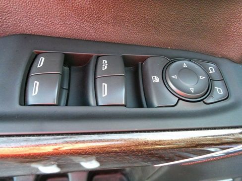 Used 2022 Chevrolet Silverado 1500 LT Trail Boss w/ Convenience Package II image 22