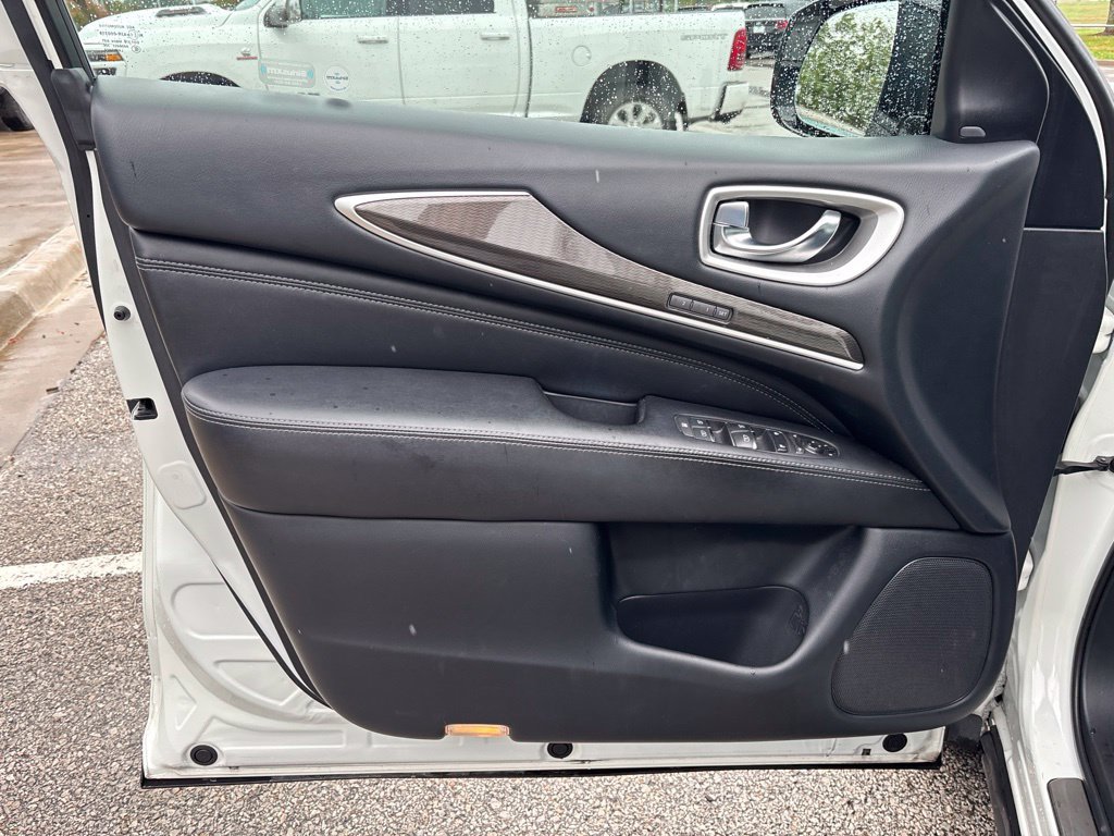 Used 2020 INFINITI QX60 Luxe w/ Essential Package FWD image 33