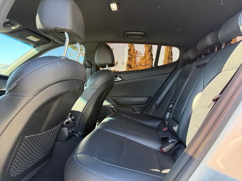 Used 2020 Kia Stinger GT-Line image 15