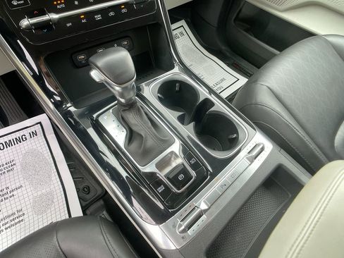 Used 2022 Kia Carnival SX image 21