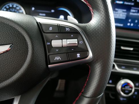 Used 2023 Genesis G70 2.0T w/ Sport Prestige Package AWD/4WD image 28
