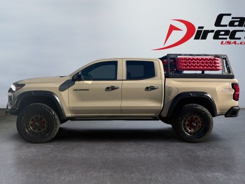 Used 2023 Chevrolet Colorado Trail Boss w/ Technology Package AWD/4WD image 11