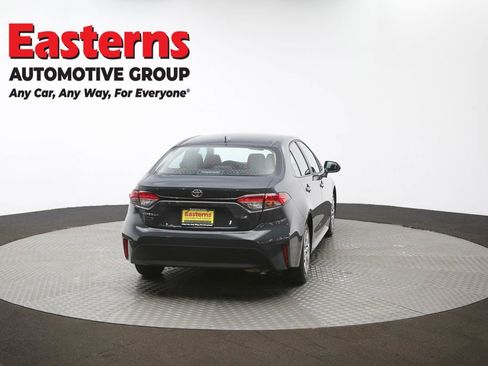 Used 2025 Toyota Corolla LE image 37