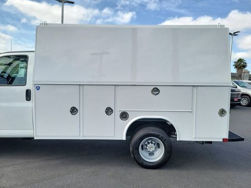 New 2026 Chevrolet Express 3500 w/ Power Convenience Package RWD image 22