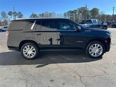 Used 2021 Chevrolet Tahoe High Country w/ Premium Package image 5