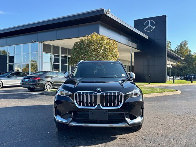 Used 2023 BMW X1 xDrive28i w/ Convenience Package AWD/4WD image 3