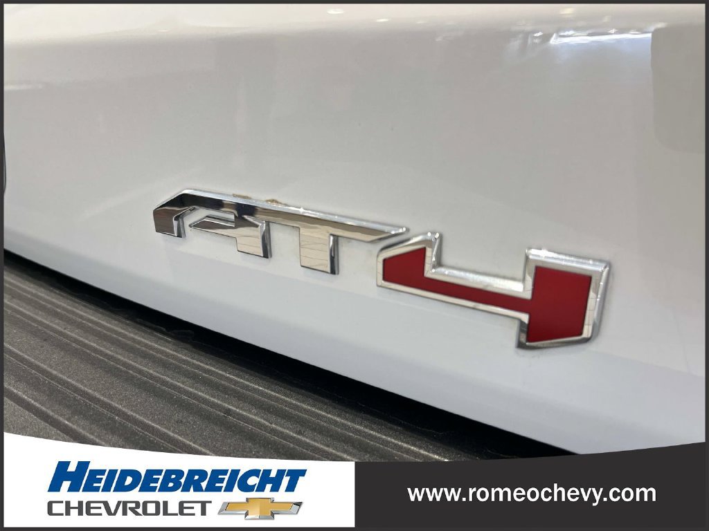 Used 2025 GMC Yukon AT4 w/ AT4 Premium Plus Package AWD/4WD image 45
