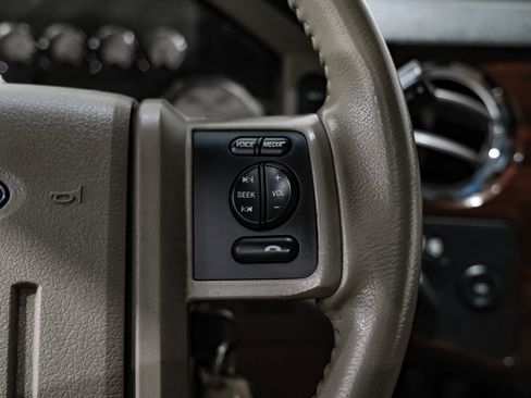 Used 2010 Ford F250 Lariat AWD/4WD image 17