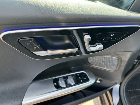 Used 2025 Mercedes-Benz C 300 4MATIC Sedan image 20