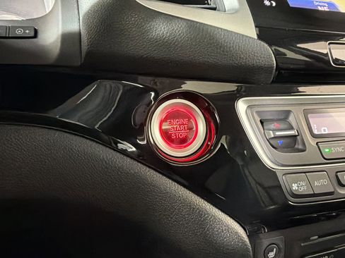 Used 2016 Honda Pilot Elite image 27