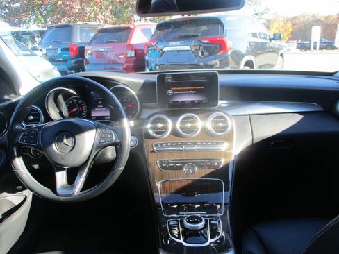 Used 2017 Mercedes-Benz C 300 4MATIC Sedan image 10