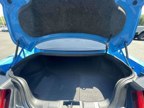 Certified 2017 Ford Mustang Coupe RWD image 27