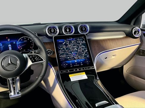New 2026 Mercedes-Benz GLC 300 4MATIC image 8