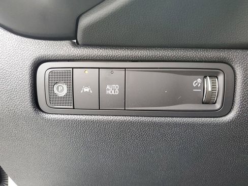 New 2026 Chevrolet Equinox EV LT image 21