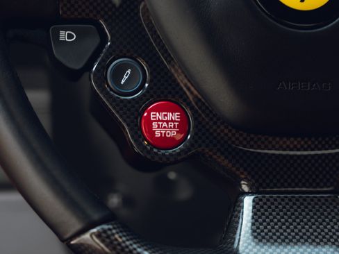 Used 2017 Ferrari 488 GTB RWD image 49