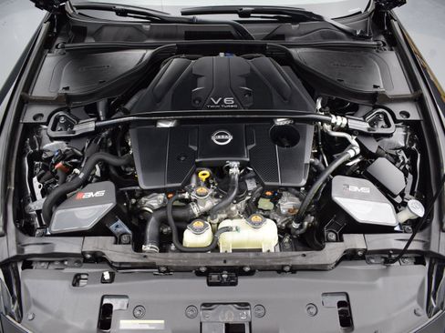 Used 2023 Nissan Z w/ Floor Mat Package (L93) RWD image 9
