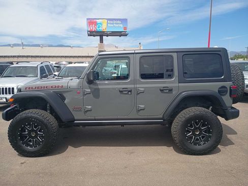 Used 2020 Jeep Wrangler Unlimited Rubicon w/ LED Lighting Group AWD/4WD image 3