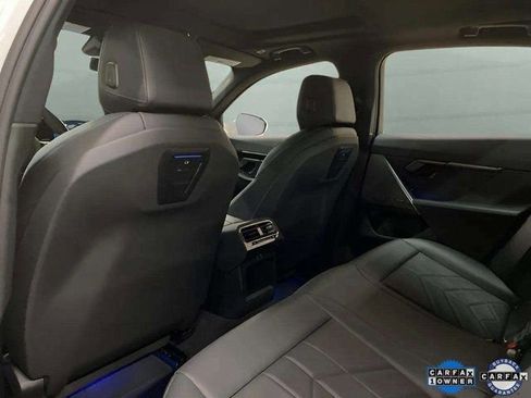 Used 2025 BMW 530i xDrive image 18