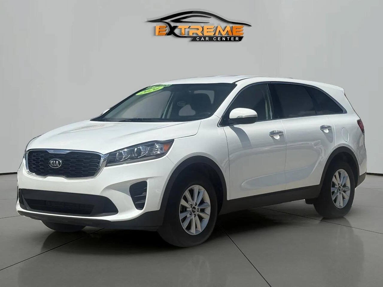 Used 2020 Kia Sorento LX FWD image 2