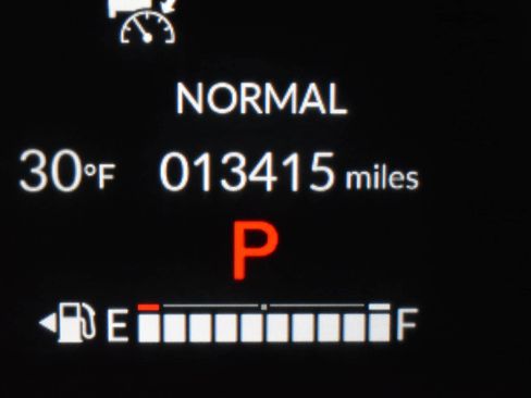 Used 2025 Honda HR-V EX-L image 34