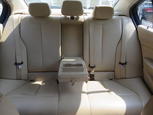Used 2015 BMW 328i xDrive Sedan AWD/4WD image 22