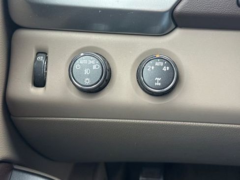 Used 2016 Chevrolet Tahoe LT image 34