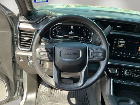 Used 2025 GMC Sierra 2500 Denali Ultimate AWD/4WD image 9