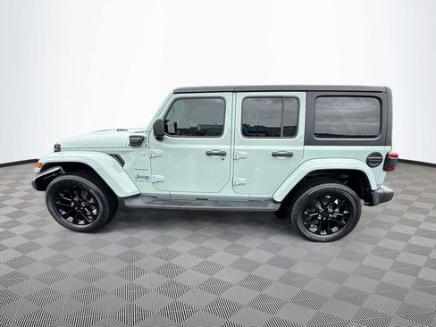 Used 2023 Jeep Wrangler Unlimited Sahara w/ Cold Weather Group AWD/4WD image 8