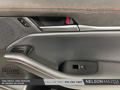 Certified 2025 MAZDA MAZDA3 Carbon image 49