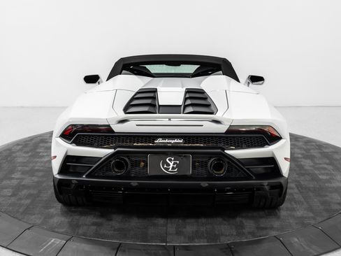 Used 2020 Lamborghini Huracan EVO AWD/4WD image 18