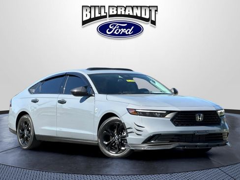 Used 2025 Honda Accord SE image 1