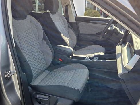 Used 2025 Volkswagen Tiguan S image 15