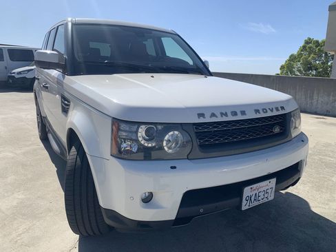 Used 2010 Land Rover Range Rover Sport Supercharged AWD/4WD image 5