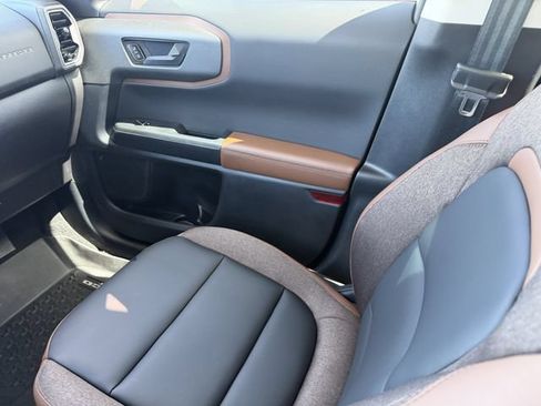 Used 2025 Ford Bronco Sport Outer Banks w/ Outer Banks Tech Package+ AWD/4WD image 18