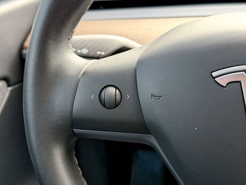 Used 2020 Tesla Model Y Performance image 21